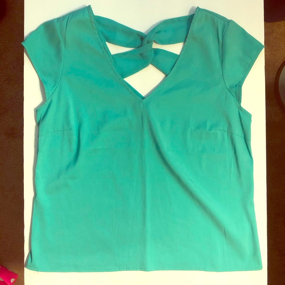 BRAND NEW! Express Blouse - Size Medium